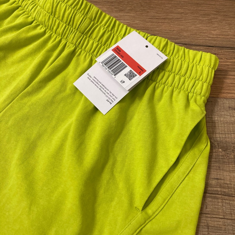 NIKE Dry-Fit | NWT Girls Athletic Shorts - Picture 5 of 9